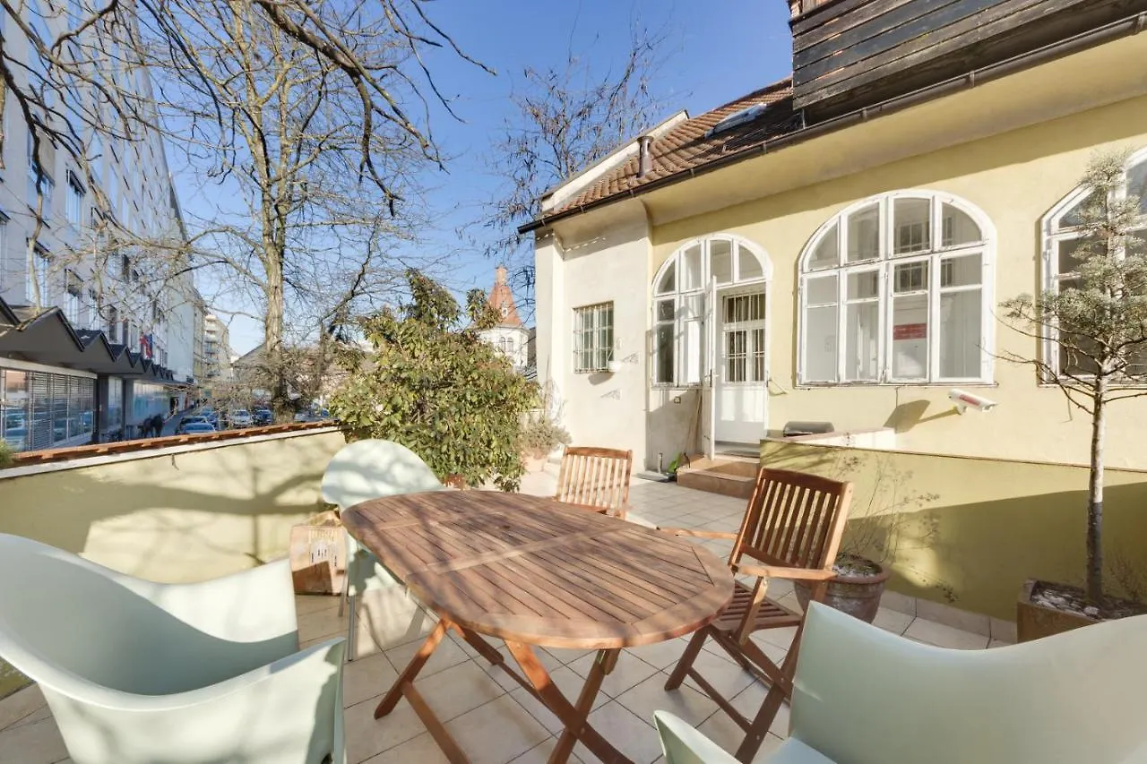 City Center Apartment With Parking Ljubljana 0*,