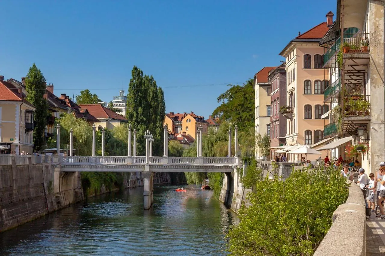 City Center Apartment With Parking Ljubljana