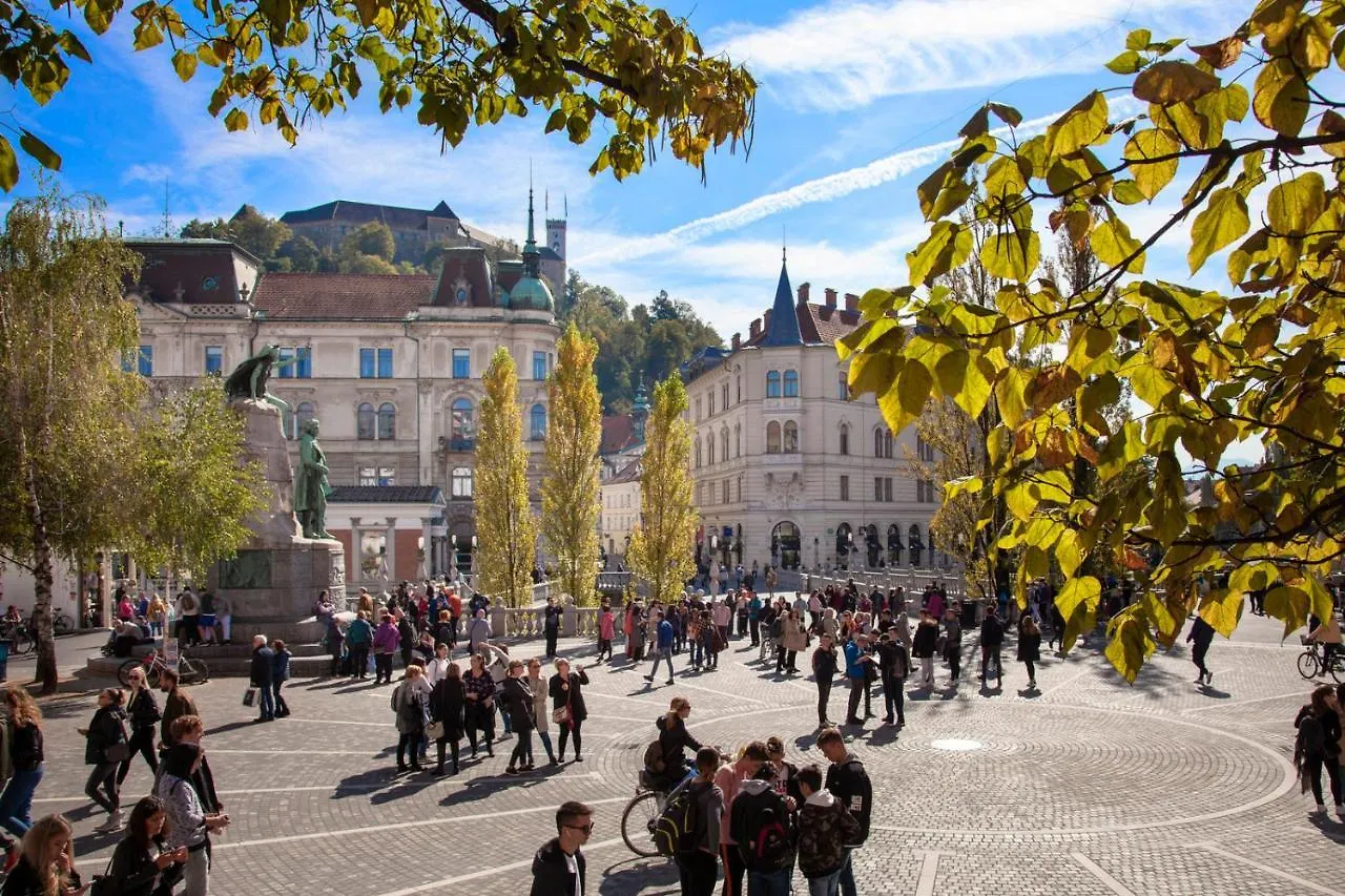 City Center Apartment With Parking 0*, Ljubljana