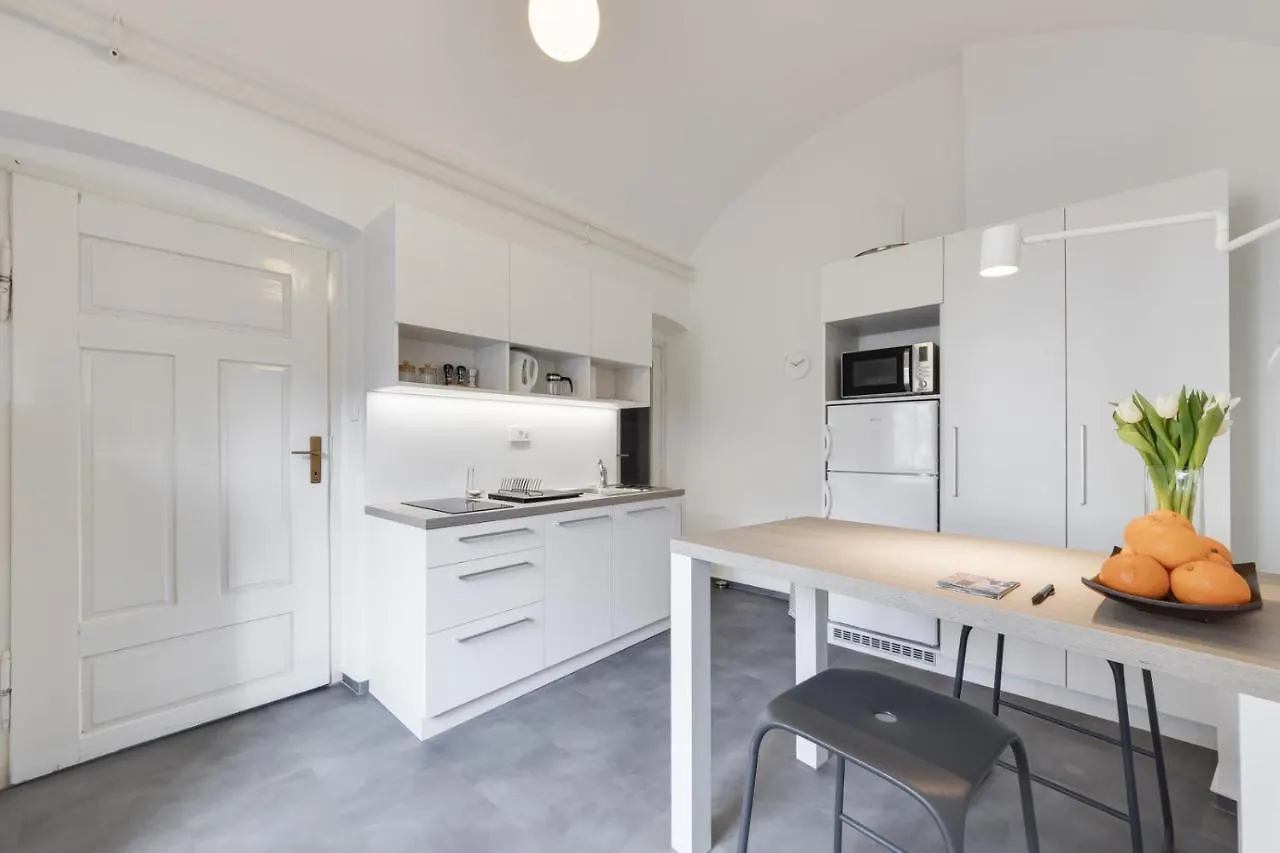 City Center Apartment With Parking